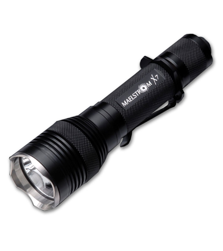 4Sevens Flashlights @ BladeHQ.com